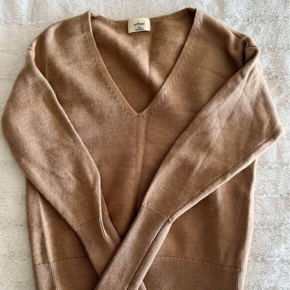 Wilfred V-Neck Sweater - Picture 2 of 2